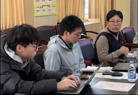 南科大附属罗湖中学举行 2025-2026 年度 “标准 +” 校级小课题开题报告会 —— 深耕“标准 +”教研破难题 AI赋能课堂启新程