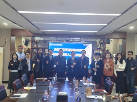 人工智能教育应用实验校调研活动在我校成功举行
