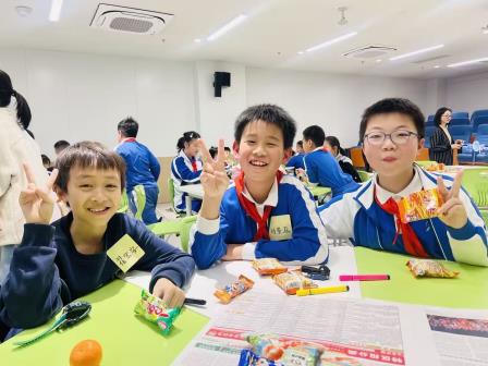 “心”光闪闪，快乐同行——翠竹外国语实验学校心理社团期末赋能工作坊顺利展开