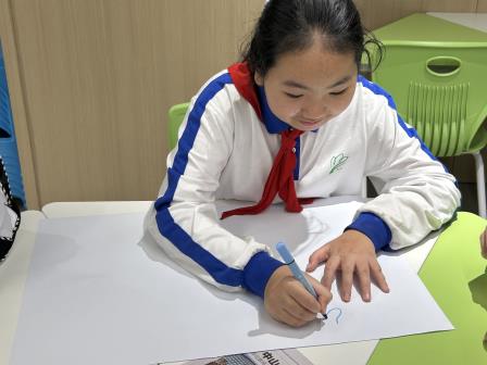 “心”光闪闪，快乐同行——翠竹外国语实验学校心理社团期末赋能工作坊顺利展开