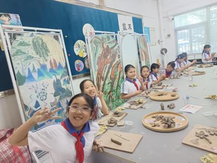 泥巴里的非遗，指尖上的成长 ——深圳市罗湖小学打造特色陶艺社团