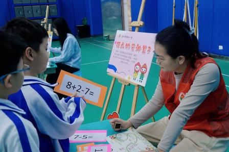 拓课程之维 育雷锋新苗 绽美育之花  —— 罗湖小学一、二年级上学期期末游园会圆满落幕