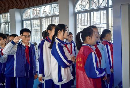 多元激励，点亮成长之光——深圳市洪湖小学第二期“荷花值”兑奖活动圆满举行