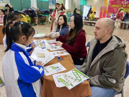 学子闯关展风采 素养通关乐开怀 ——翠竹外国语实验学校一、二年级学科素养大通关活动顺利开展