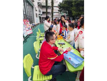 小萌狮逐光成长，嘉年华绽放异彩 ——深圳市笋岗小学学科综合素养嘉年华圆满举行