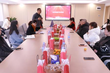 凝合力·促共育·向未来 ——深圳市淘金山小学召开家委会工作总结大会