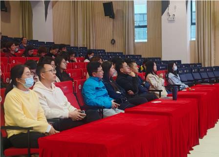罗中教研||教师AI大模型实战培训：解锁智慧教育新路径 　　