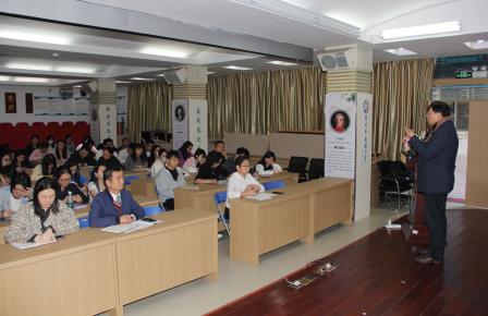 AI时代，教育如何智创未来 ——深圳市南湖小学开展全体教师人工智能专题培训