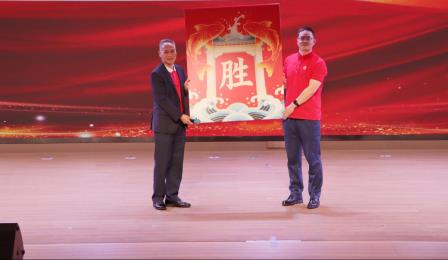 砥砺奋进奏凯歌    奋楫扬帆再出发 ——红桂中学成功举办2025-2026学年度初三工作会议