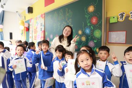 冬藏蓄力 春启新程—— 翠园东晓创新学校举行2025-2026学年第一学期散学典礼