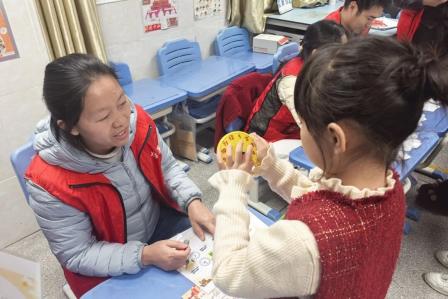 小马奔腾启新程 智慧闯关迎新春——深圳市怡景小学一、二年级游园活动圆满落幕