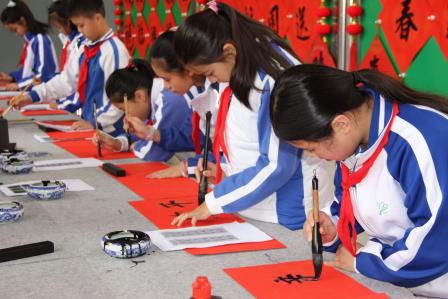 奋蹄向春行 乐学启新岁—— 深圳市淘金山小学 2025-2026 学年度第一学期散学典礼圆满举行