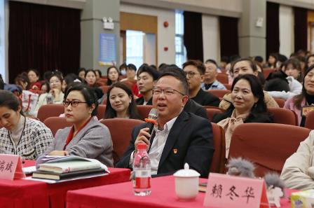 一马当先开新境，百花齐放润春晖——深圳市螺岭外国语实验学校召开2025-2026学年第一学期期末工作会议暨一月份全体教职工大会