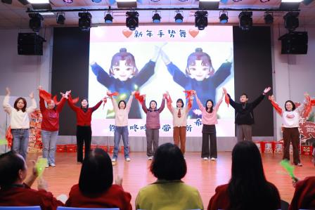 这个学校的老师真会玩！——深圳市仙桐实验小学举行教职工迎新活动