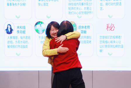 这个学校的老师真会玩！——深圳市仙桐实验小学举行教职工迎新活动