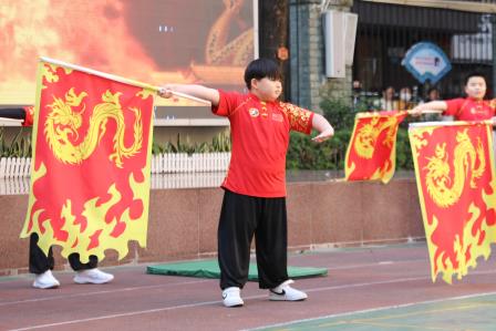 美育之花绽校园，社团展演迎新年 ——罗湖小学举办新年文艺汇演暨美育一件事展示