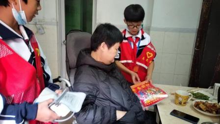 岁末寒冬送关爱，青春力量暖夕阳 ——华英学子携手大望社区探访队开展慰问活动