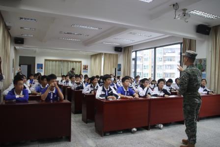 解锁军营的青春修炼手册！罗湖外语实验学校“每周半天计划”打造国防教育新范式