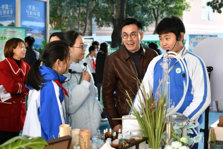 项目赋能新成长，实践融通育未来 ——深圳市景贝小学师生代表参加罗湖区项目式学习交流展示活动
