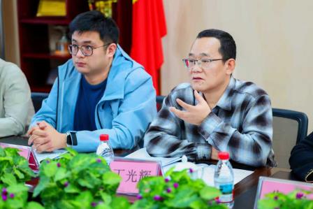 罗湖教科院“破茧”视导行动走进翠茵学校