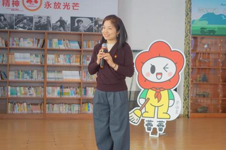 党建带队建   植绿添新绿 ——罗湖小学开展校园植树活动