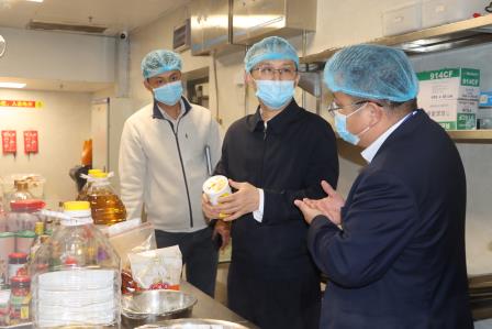 深圳市市场监督管理局罗湖监管局莅临罗湖外语小学指导校园餐工作
