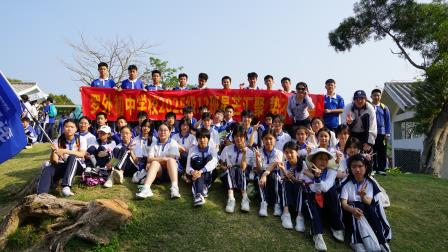 千名师生同行山海，“行走的课堂”开进梧桐山 ——罗外初中2025级开展徒步研学活动
