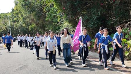 千名师生同行山海，“行走的课堂”开进梧桐山 ——罗外初中2025级开展徒步研学活动