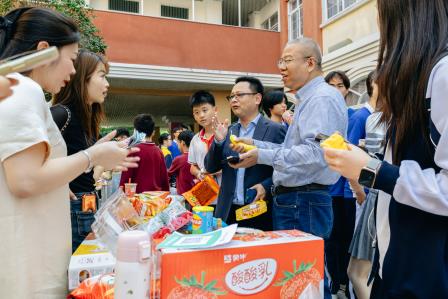 情暖校园，爱润初心｜华美外国语学校学习雷锋月爱心义卖圆满落幕