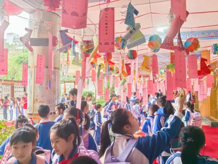 瑞马迎春至，童心逐光行——深圳市景贝小学2025-2026学年度第二学期开学活动圆满举行