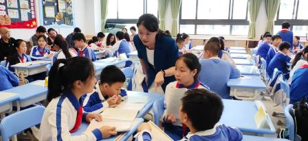 深耕课堂展风采  聚力科研促提升 ——广东省陈荪名教师工作室举行省专项课题课例研讨活动