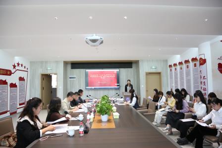 深耕科研智引未来，聚力课堂共促新质——深圳市莲南教育集团安芳小学承办“基于智能体的教学评一致性”教师小课题开题论证会