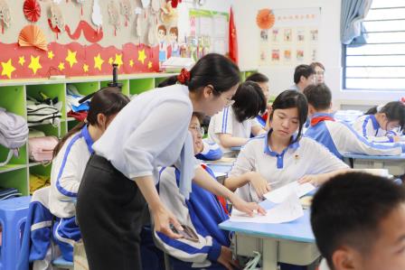 深圳市仙桐实验小学开展“破茧”过关专项教学视导活动