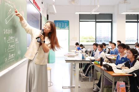 破茧砺师，新质赋能——翠园文锦中学迎接罗湖区教科院新教师过关考核暨教育教学常规视导活动
