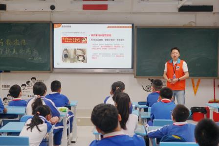 清澈之水润心田，无毒青春向未来 ——罗湖小学开展禁毒主题系列教育活动