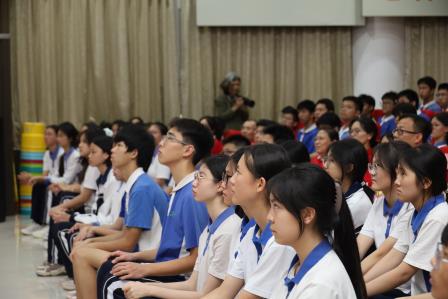 百日砺剑逐梦远航，同心护航决胜中考——大望学校举行 2026 届中考冲刺动员大会