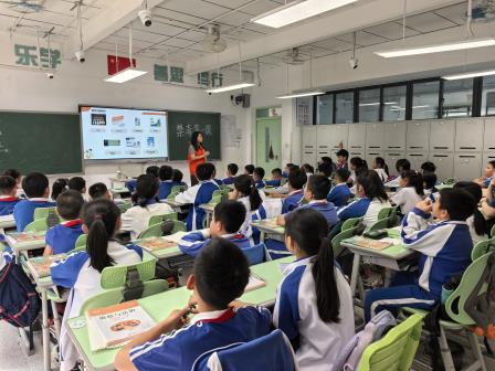 预防药物滥用 守护美好明天——罗湖区湖贝小学开展禁毒第一课