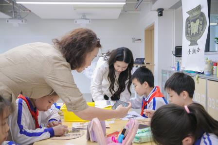 视导领航促成长，破茧逐光启新程——淘金山小学迎接区新教师“破茧”暨教学常规视导