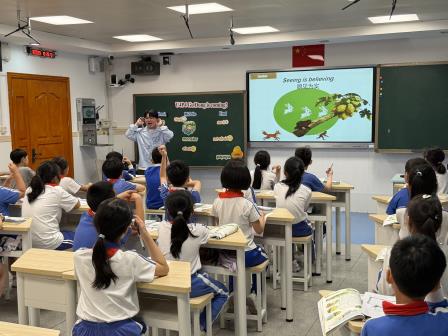 专家引领促成长 深耕课堂共提升 ——特级教师徐永红到罗湖小学指导英语教学