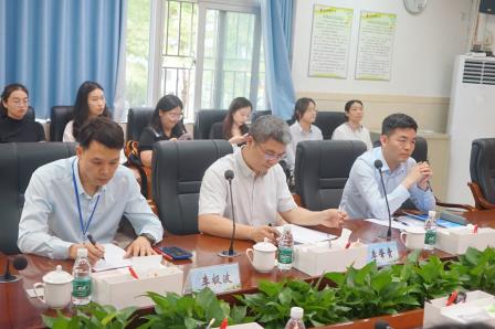 探索“教学评一致性”新路径  专家把脉助力青年教师成长