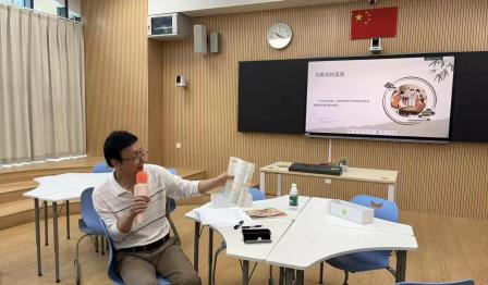 “精品课程年”第三讲：驻校专家邝建军开展习作常态课专题讲座