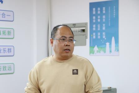 复盘反思明方向，“英”花绽放向未来——太白实验学校英语期末阳光测评质量分析会