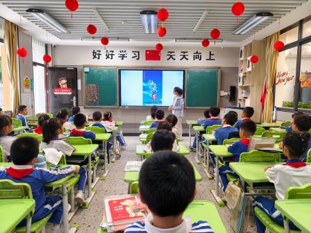 筑牢安全防线 守护校园成长——莲塘小学扎实开展第 31 个全国中小学生安全教育日系列活动