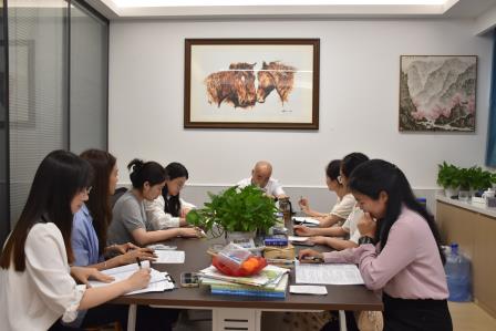 科研赋能启新程 专家引领促成长 ——罗湖区“基于智能体的教学评一致性”教师小课题开题论证会在东晓实验学校圆满举行
