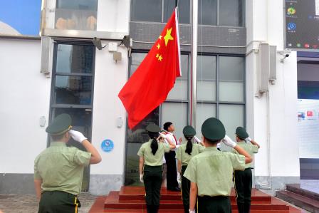 缅怀英烈承精神 童心献礼贺校庆 ——深圳市翠北实验小学主题升旗仪式（第五周）