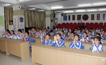 开学启新程 逐梦向未来 ——深圳市南湖小学2026年春季学期开学典礼圆满举行