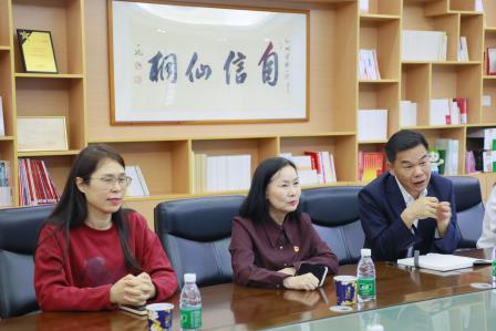 督导赋能启新程 奋蹄笃行向未来——马爱华副局长率队莅临仙桐开展开学专项指导