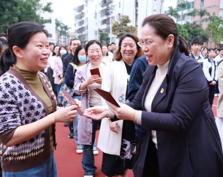 开学啦！翠园文锦狮舞迎新，龙马踏锦程