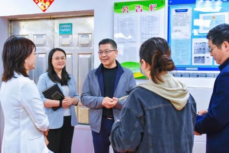 细抓实备迎开学，凝心聚力启新程——罗湖区教育局领导到景贝小学开展2026年春季开学检查工作