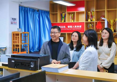 细抓实备迎开学，凝心聚力启新程——罗湖区教育局领导到景贝小学开展2026年春季开学检查工作